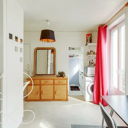 Leon Apartment Paris